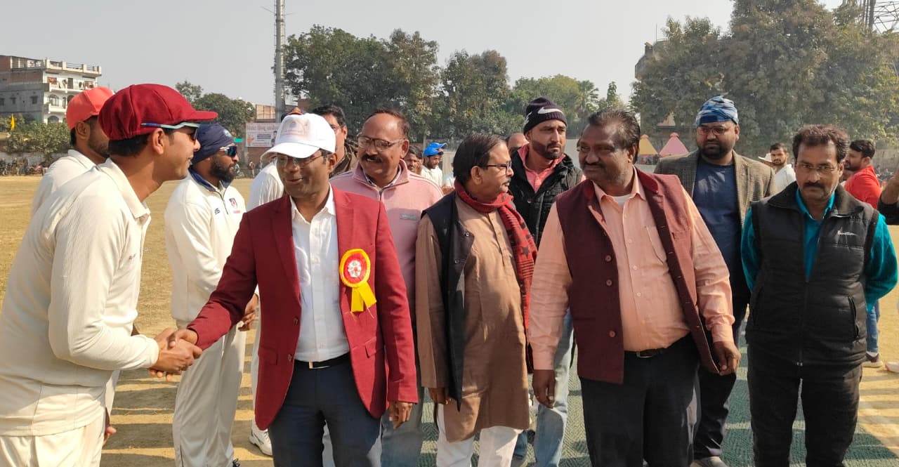 तीसरा क्वार्टर फाइनल टाई, सुपर ओवर में बस्ती ने बलिया को हराकर सेमीफाइनल में बनाई जगह