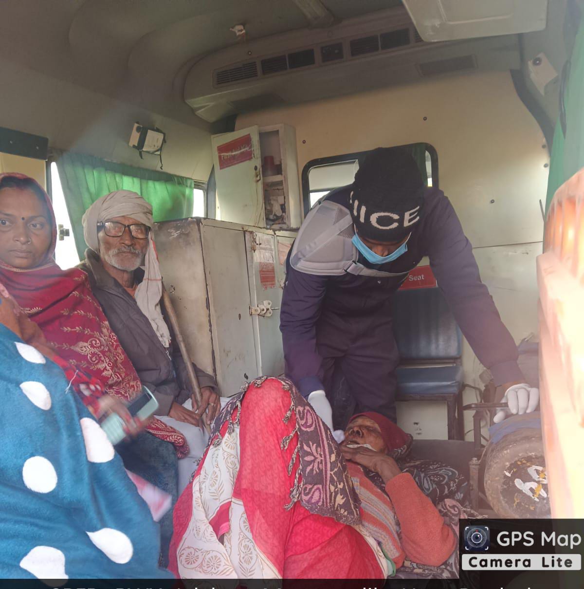 पागल कुत्ते के हमले से इलाके में दहशत, एक दर्जन से अधिक लोग घायल