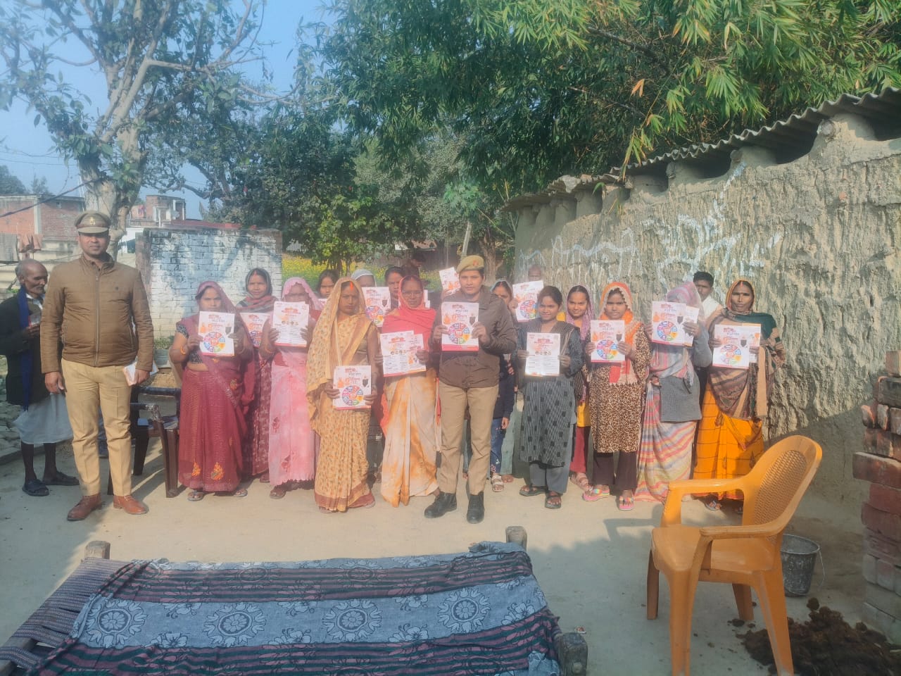 महिला सशक्तिकरण अभियान के तहत महरुआ में महिला चौपाल, सुरक्षा व योजनाओं की दी गई जानकारी