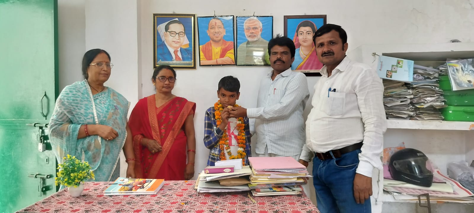 नवोदय परीक्षा में सफल हुआ नैतिक मौर्या, गांव और विद्यालय का नाम किया रोशन