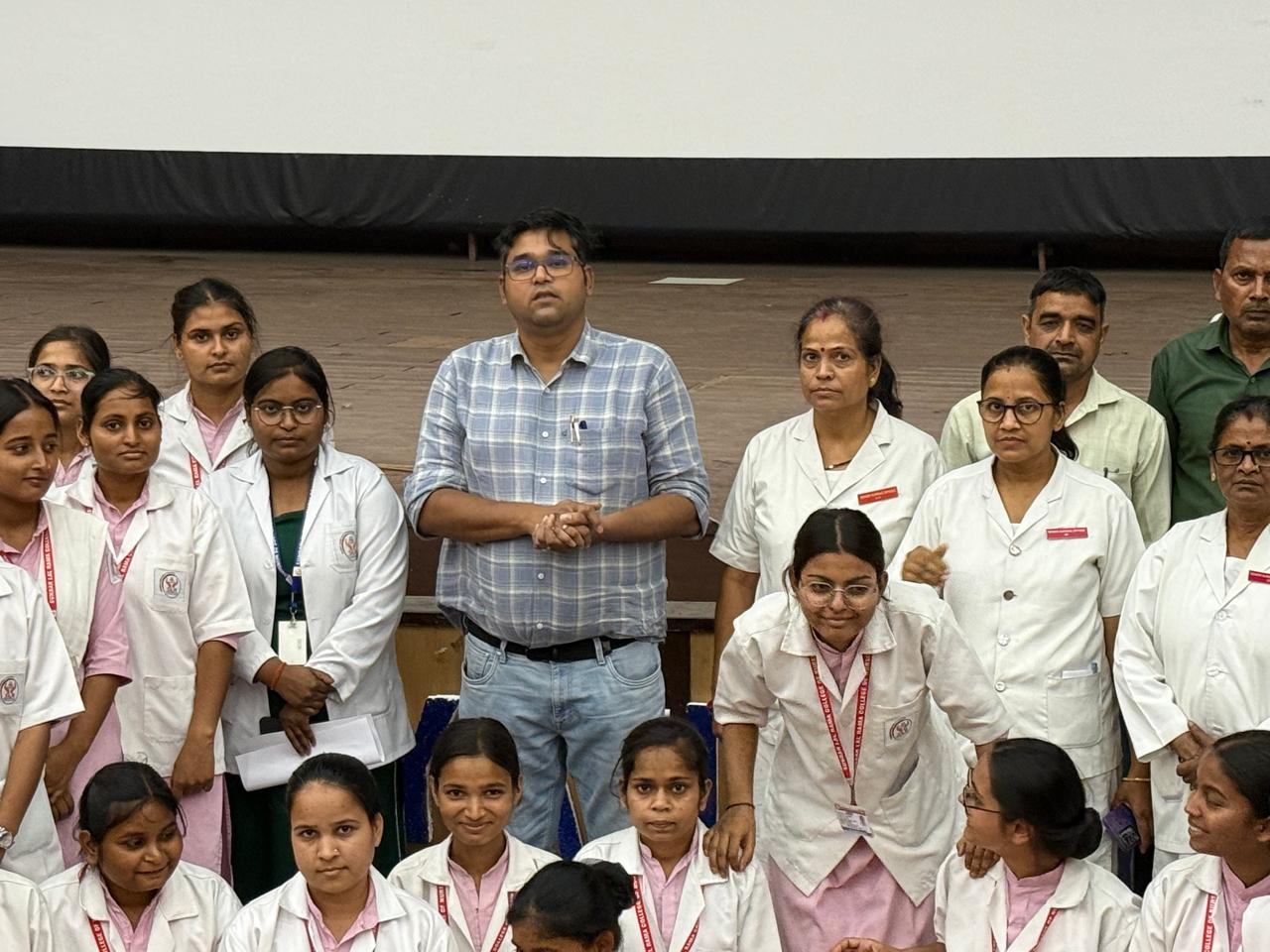 राजकीय मेडिकल कॉलेज में मानसिक स्वास्थ्य बेलबींइग जागरूकता कार्यक्रम आयोजित