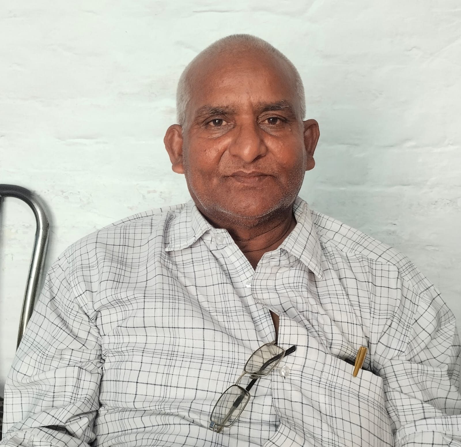 रिपोर्ट न लगाने पर लेखपाल के खिलाफ शिकायत, पत्रकार ने कार्रवाई की मांग