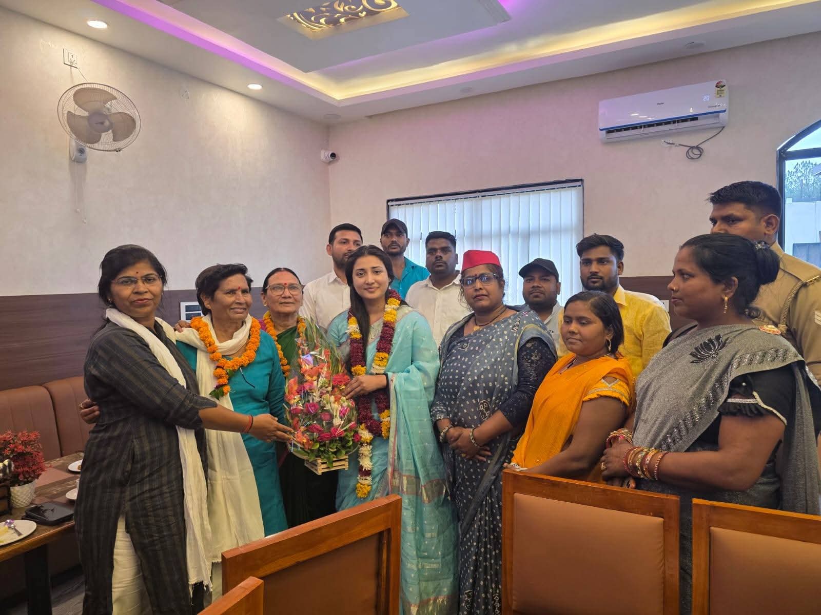 सपा महिला सभा का शक्ति प्रदर्शन, 2027 मिशन के लिए महिलाओं में भरा जोश