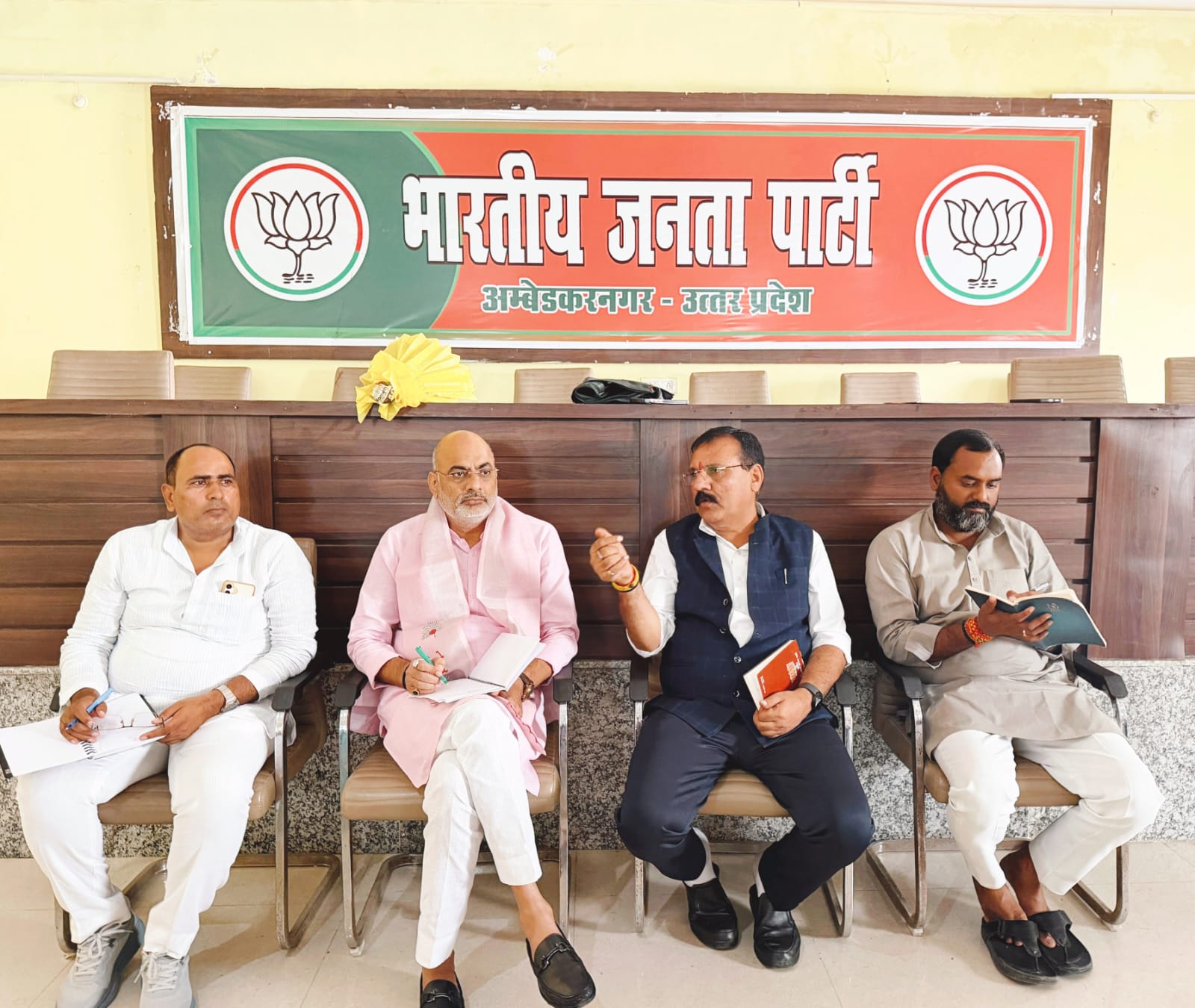 विधानसभा चुनाव की तैयारी में जुटे भाजपा कार्यकर्ता, बूथ मजबूती और माइक्रोप्लानिंग पर जोर